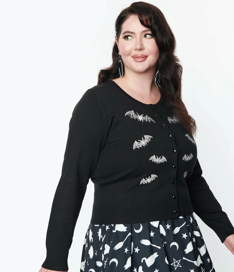 Lifestyle Group (UK) Ltd Plus Size 1950s Retro Style Black & Ivory Embroidered Bats Cardigan