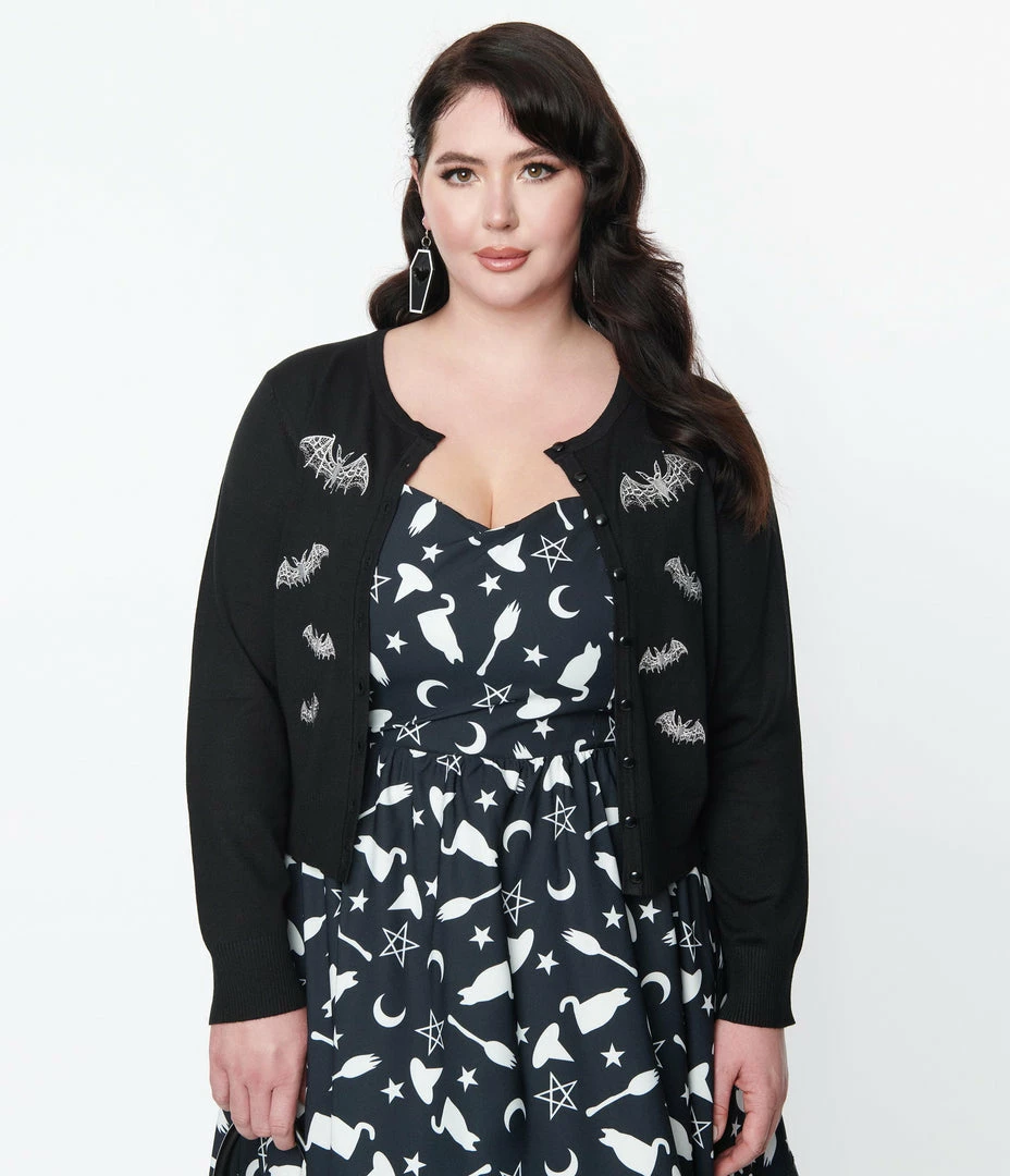Lifestyle Group (UK) Ltd Plus Size 1950s Retro Style Black & Ivory Embroidered Bats Cardigan
