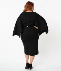 Retrolicious Plus Size Black Creature Of The Night Wiggle Dress Dresses